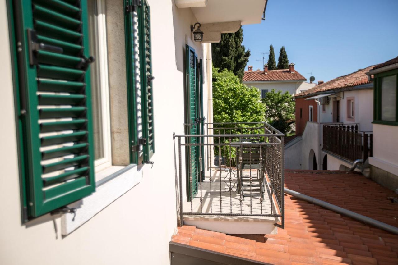 Apartments Casa Saina ロヴィニ エクステリア 写真