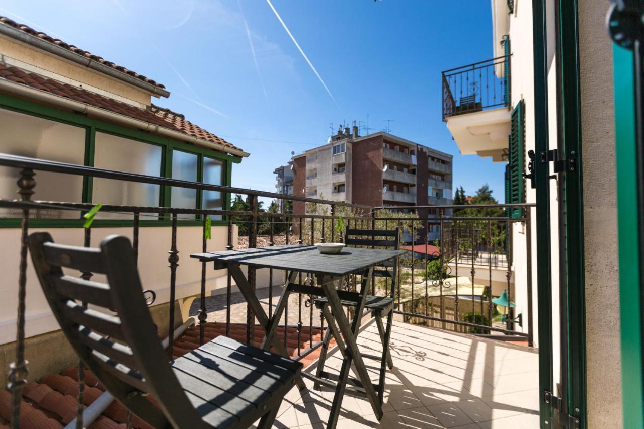 Apartments Casa Saina ロヴィニ エクステリア 写真